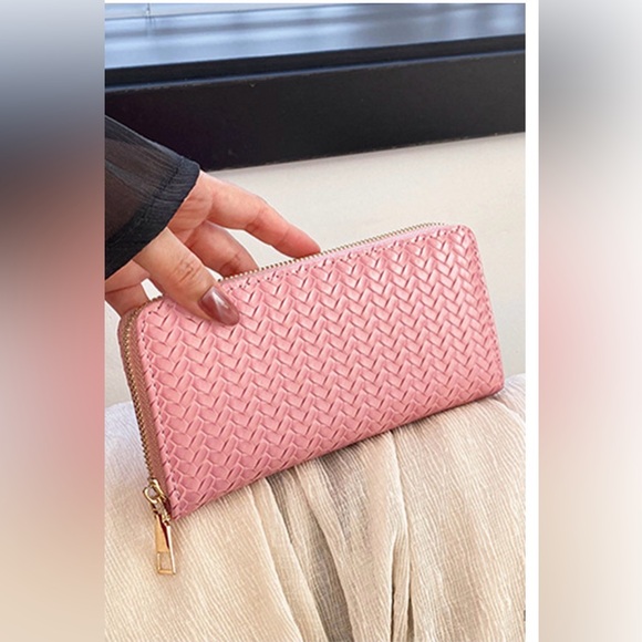 Zenana TRENDY, VEGAN LEATHER, WOVEN, WEAVE, LONG WALLET - Picture 2 of 3